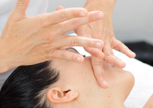 Lifting facial japonés Kobido